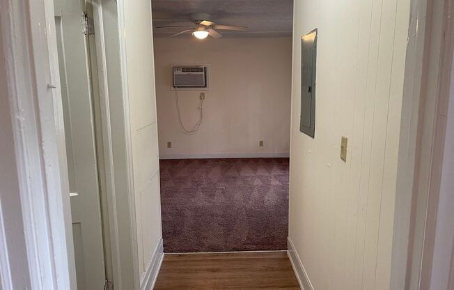 1 bed, 1 bath, $675, Unit 27-5 Curry St