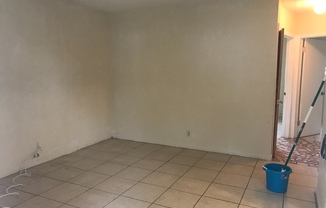 2 beds, 1 bath, 875 sqft, $1,683