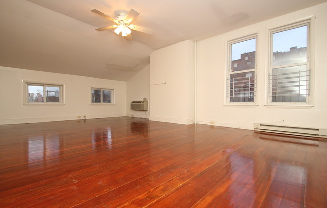214 W. Monument St