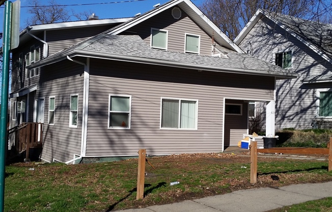 825 NE A Street