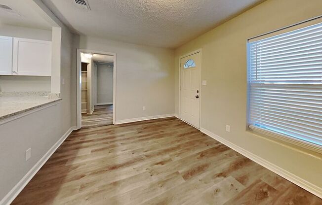 5242 SHIRLEY AVE