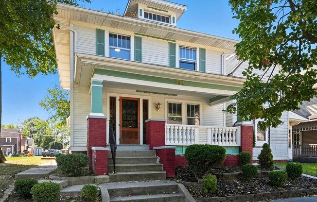 NEW LISTING! Spacious 3-Bedroom Home with Garage – Move-In Ready!