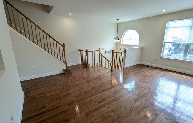 Renovated Townhouse in Frederick ready for you by mid September!