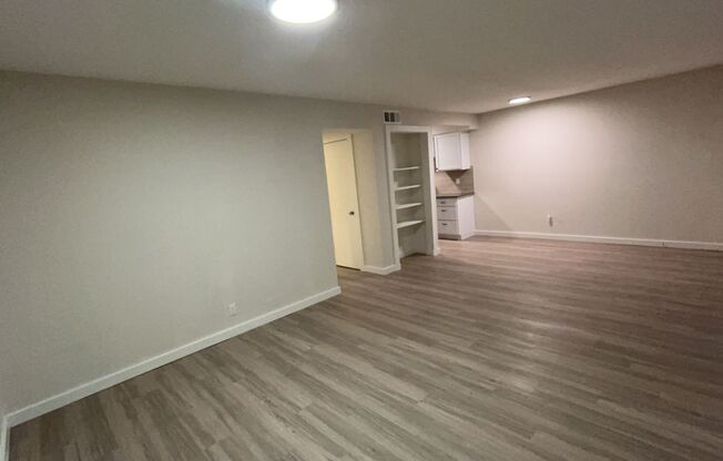 2 beds, 1 bath, 900 sqft, $1,550, Unit ELP2202-336