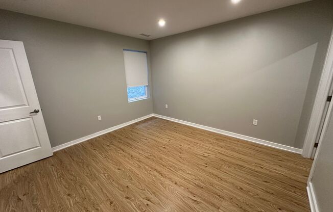2 beds, 2 baths, 900 sqft, $2,050, Unit 2B