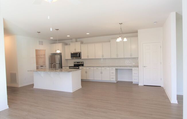 BEAUTIFUL 3BD 2.5 BTH Apartment home RAINTREE - Ballantyne Commons Pkwy