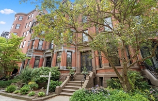 298 Commonwealth Ave.