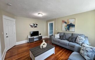 1 bed, 1 bath, $1,900, Unit 38 #1