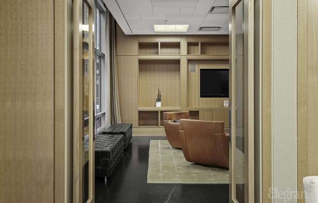 1 bed, 1 bath, 633 sqft, $6,050, Unit PHD