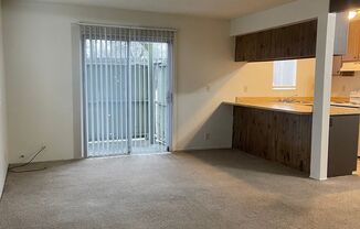 2 beds, 1.5 baths, 924 sqft, $1,199, Unit 02