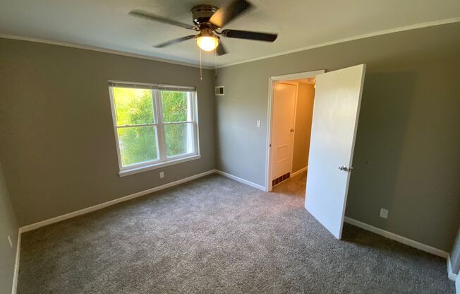 1 bed, 1 bath, 560 sqft, $650, Unit Apt J