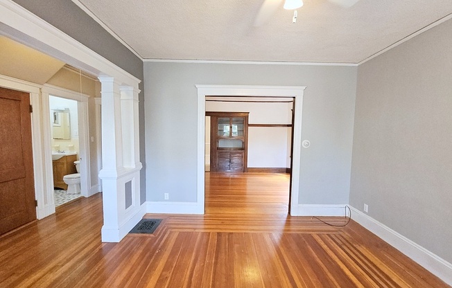 11 BARTON ST