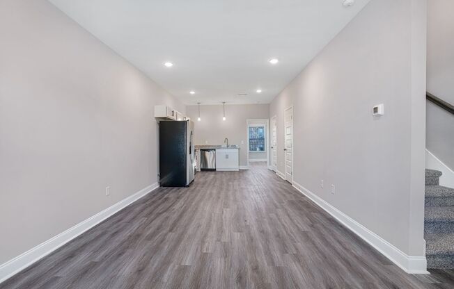 2 beds, 2.5 baths, 1,300 sqft, $1,400, Unit 35
