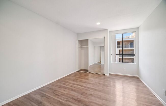 2 beds, 2 baths, 905 sqft, $1,948, Unit 103