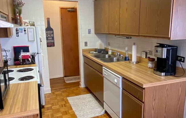 Studio, 1 bath, 525 sqft, $1,675, Unit 531-223