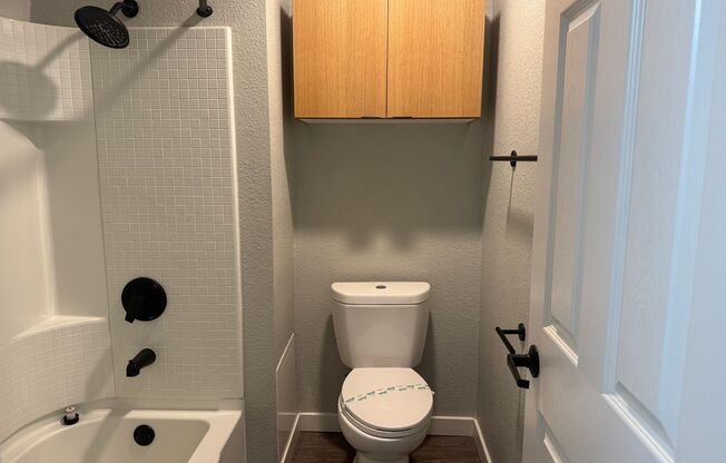 2 beds, 2 baths, 841 sqft, $2,855, Unit E035