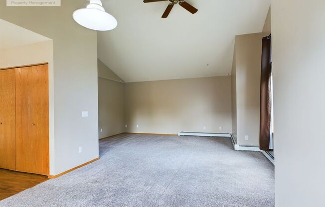 2 beds, 1 bath, $1,700