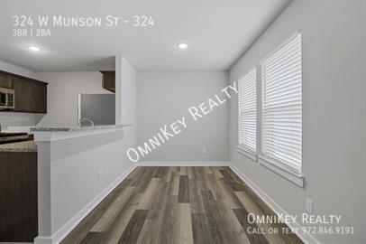 324 W MUNSON ST