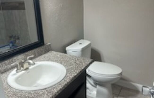 2 beds, 2 baths, 1,075 sqft, $1,300, Unit 56