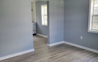 Studio, 1 bath, 500 sqft, $1,050, Unit 3