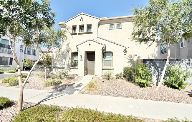 1178 E SABINO DR