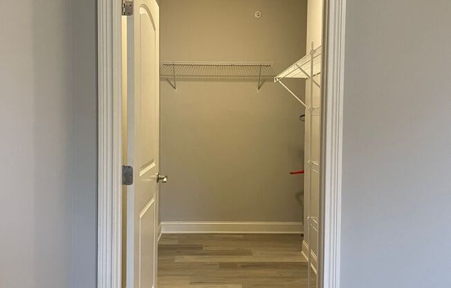 1 bed, 1 bath, 848 sqft, $775, Unit 31