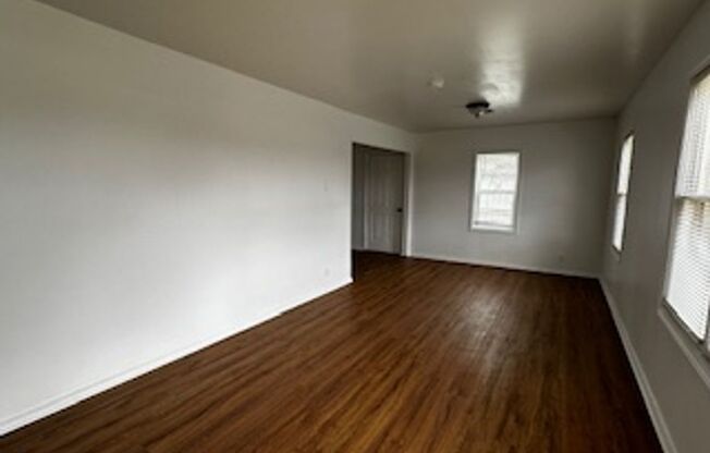NEWLY UPDATED 3 BEDROOM HOUSE IN SULPHUR FOR RENT!!!