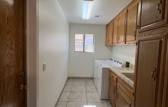 3 beds, 2 baths, $2,450