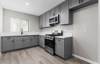 2 beds, 1 bath, 750 sqft, $2,295, Unit 201-05