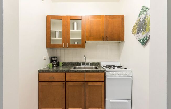 Studio, 1 bath, $1,105, Unit 212