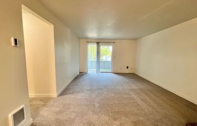 2 beds, 2 baths, 1,000 sqft, $1,675, Unit K-06