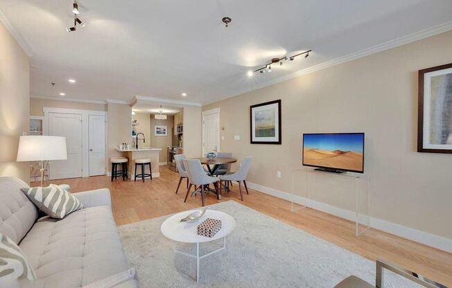 1312 Massachusetts Avenue NW Unit 607