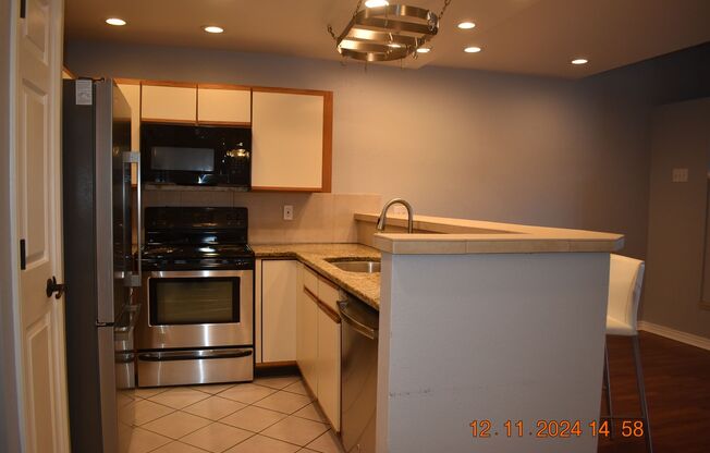 Littleton 3 BEDROOMS - GREAT LOCATION