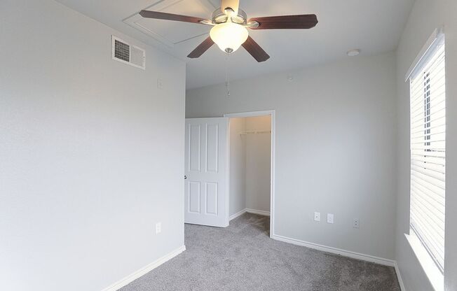 2 beds, 2 baths, 950 sqft, $1,236