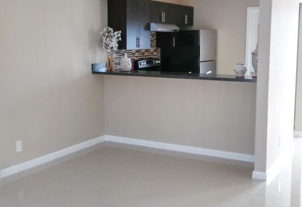 1 bed, 1 bath, 700 sqft, $1,695, Unit A-04