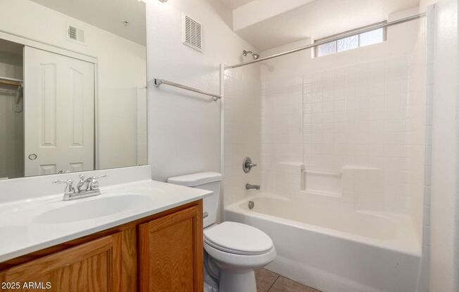 2 beds, 2.5 baths, $1,950, Unit # 1411