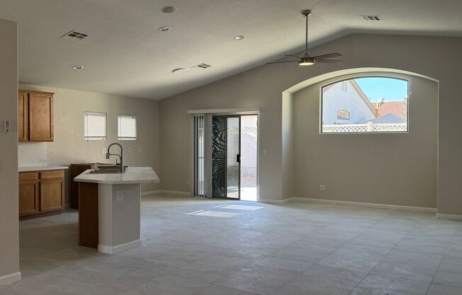 1 story home, 3 bedrooms, 2 bathrooms, 2 car garage