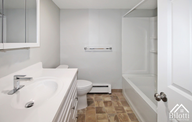 2 beds, 2 baths, 770 sqft, $1,950, Unit 262-12