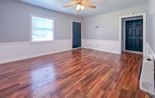 FRESHLY PAINTED HOME in the Heart of Copperas Cove