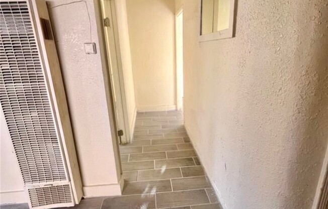 1448 W 106 ST