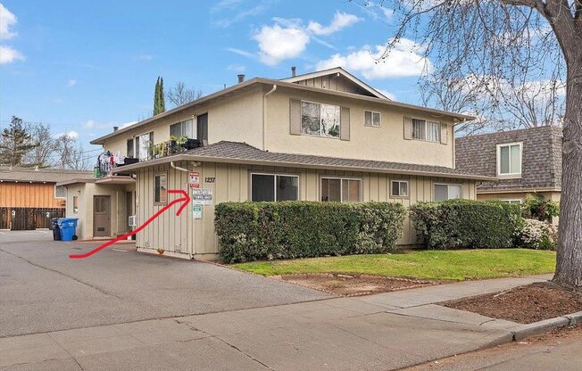 1237 CORONADO DR
