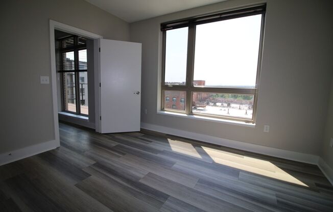 2 beds, 2 baths, 842 sqft, $1,895, Unit APT 612