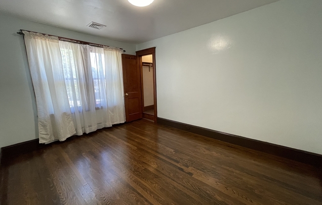 2 beds, 1 bath, 1,060 sqft, $2,300, Unit 2