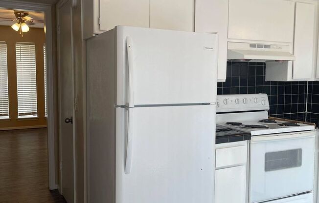 2 beds, 1.5 baths, 950 sqft, $950, Unit 900-3