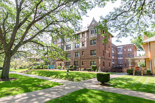 Lake West Exterior Street View