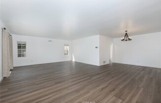 3 beds, 1.5 baths, 1,767 sqft, $6,000