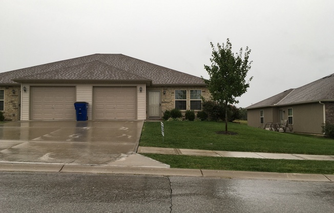 3 beds, 2 baths, $1,645