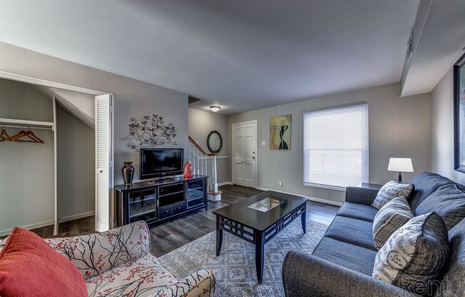 Welcome to Warson Village Townhomes