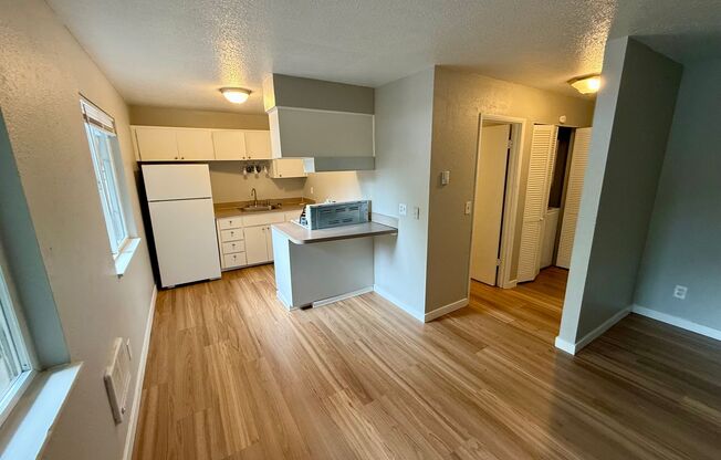 Cathedral Park Apartments- 1 Month Free!