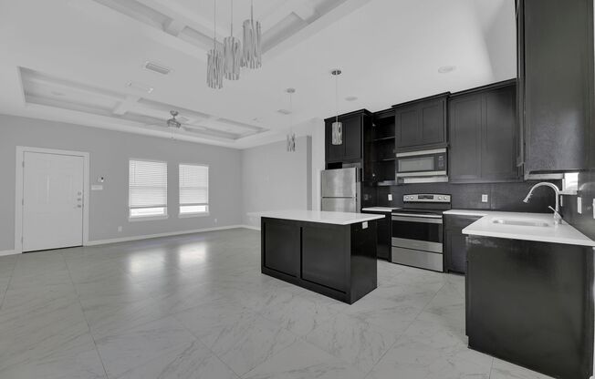 SPACIOUS! CONTEMPORARY! LOCATION!